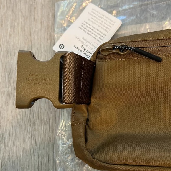 NWT Allspice lululemon Everywhere Belt Bag EBB (1L) - Picture 9 of 12
